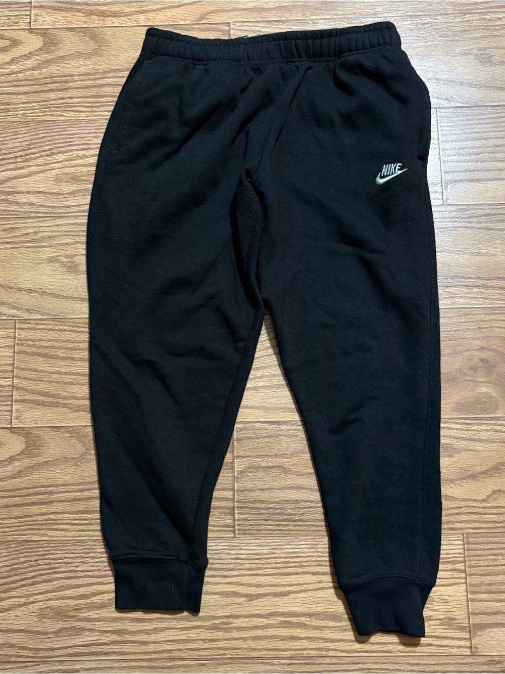 Nike Black Sweatpants Joggers Cropped Women’s Medium Gym Workout Athletic
